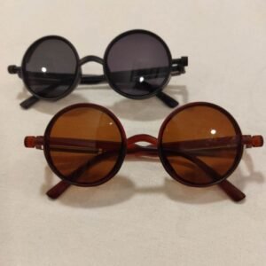 Akiniai juodi ir rudi